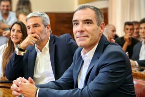 Tensión con los municipales por el estacionamiento medido : Denuncian amenazas contra el concejal Agustín Neme