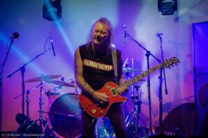 De gira por el país, Claudio Marciello regresa a la ciudad a puro heavy metal