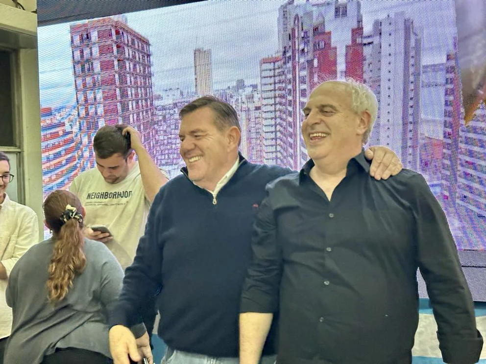 LLA: La sobretasa a la carga de combustible es parte de la caja política