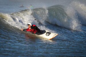 Finalizó el Mundial de Kayak Surf en Mar del Plata