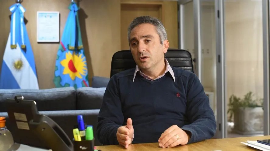 Andrés Larroque dijo que el show de Milei en el Luna Park «habla de lo alejado que está de la realidad»