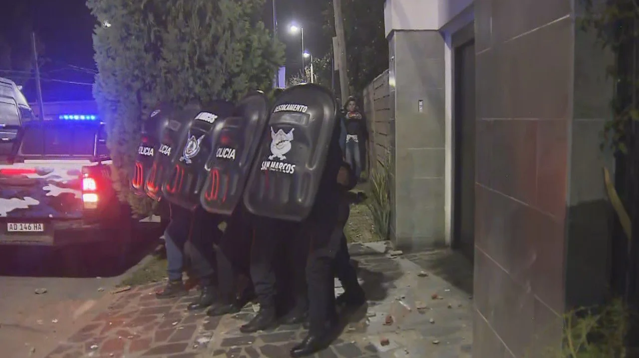 Caso Loan: trasladaron a Laudelina en medio de serios incidentes, con piedras y gases lacrimógenos