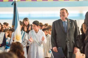 Montenegro: “mirar a la bandera y prometer defenderla es una elección y es un compromiso”