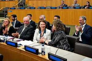 Argentina firma importante acuerdo para combatir la pesca en la Milla 201