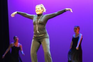 Educación pública, arte y cultura: la EES4 evocó a Belgrano en la Sala Piazzolla