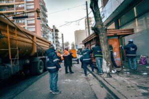 El EMSUR retiró 46 puestos de diarios abandonados