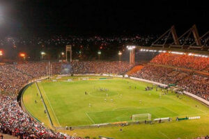 «Yo leí en algunos medios que en el verano 2026 tendríamos fútbol de verano» (Dr Roberto Fernández)