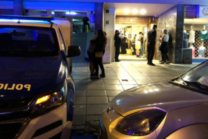 Condenan a dos policías por robar en el departamento de un médico fallecido