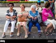 El Gobierno quiere modificar la Ley de Contrato de Trabajo y subir la edad jubilatoria de las mujeres