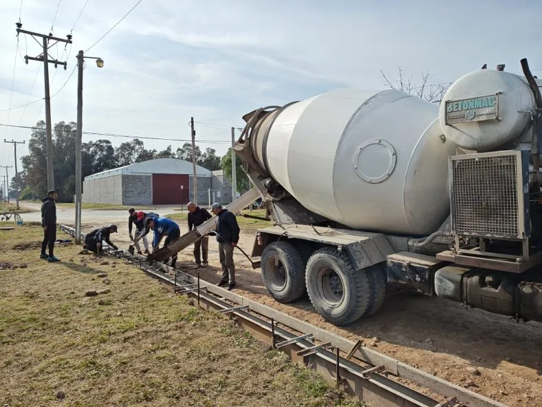 Intendente creó la «Tasa Milei» y desafía a los libertarios a pagar $150 mil mensuales por el asfalto