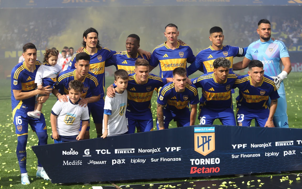 Boca obligado en todos los frentes y con limpieza en el plantel viaja a Córdoba