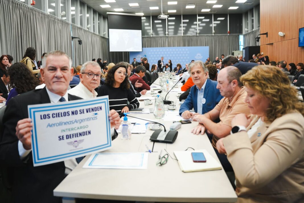 El gobierno fracasó en el intento de acelerar la privatización de Aerolíneas Argentinas