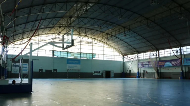 Con financiamiento de la Provincia, cooperativas refaccionarán clubes de barrio