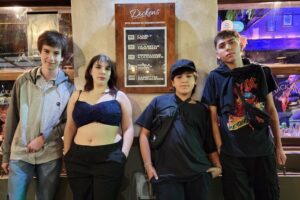 Rock de acá presenta Cover nights con Playlist, Cassettes domingueros y Gen Z