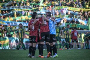Aldosivi decepcionó y se aleja de la final