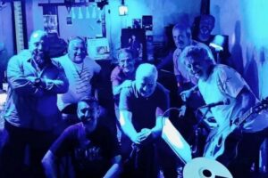 Celebran los 40 años del bar Mastropueblo con una fiesta en Abbey Road