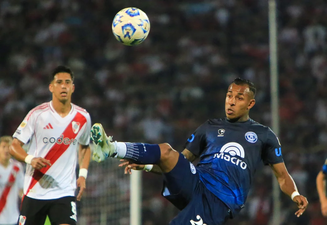 River no pudo parar a Villa y por la Liga Profesional no clasifica para la Copa Libertadores