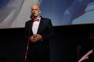 Show de tangos, lírica italiana y española con la voz de Eduardo Crovara