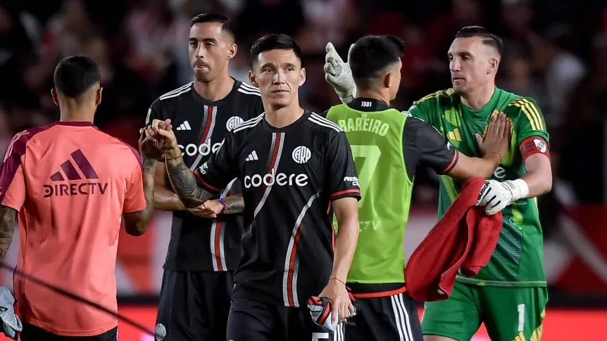 River muy lejos de su futbol y muy cerca de la copa
