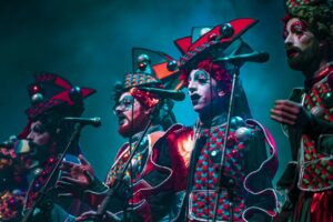 Este sábado, dos murgas en la Piazzolla: Despuntando Vicios y Se Atormenta una Vecina