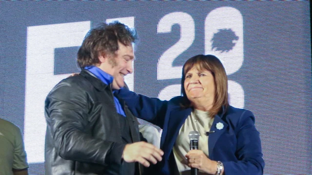 «Adoro a mi ministra»: el respaldo de Milei a Bullrich en su desmarque del PRO
