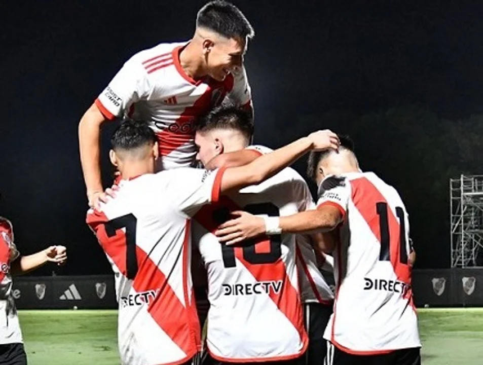 Liverpool entra en la carrera por una joya de River que también quiere el Real Madrid y el Barcelona