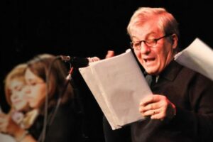 “Los locos del radioteatro” presentan “El escándalo de los niños cantores”