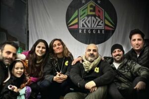 Esta noche será de reggae con Sea Roots en Smith Cervecería
