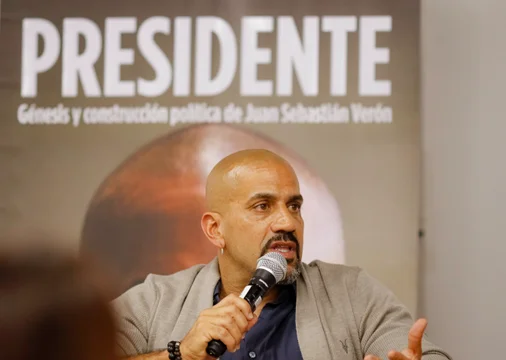 Verón profundizó en los detalles del acuerdo con Foster Gillett: “Quiero acercarle al socio la mejor propuesta posible”