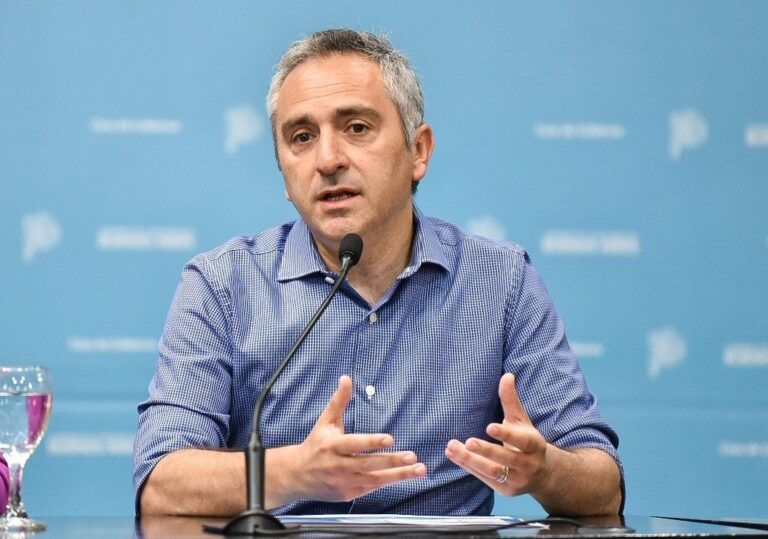 “Es público y notorio”: Larroque apuntó a La Cámpora por la caída del Presupuesto de Kicillof