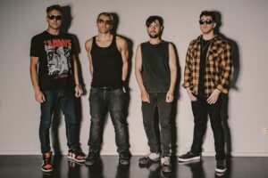 Equinoxio y su tributo a Red Hot Chili Peppers, en los jardines de Villa Victoria