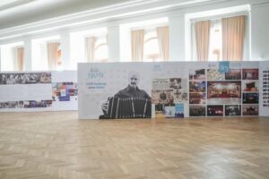 Se ve en el Teatro Auditorium una muestra por sus 80 años