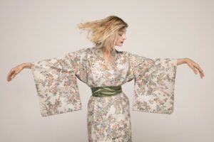 Llega “Okasan – Diario de viaje de una madre” con Carola Reyna