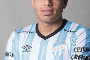 Alvarado sufre el “mal familiar” con los jugadores : Se fué Osores