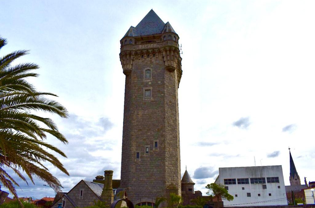 Festejos por los 82 años de la Torre Tanque