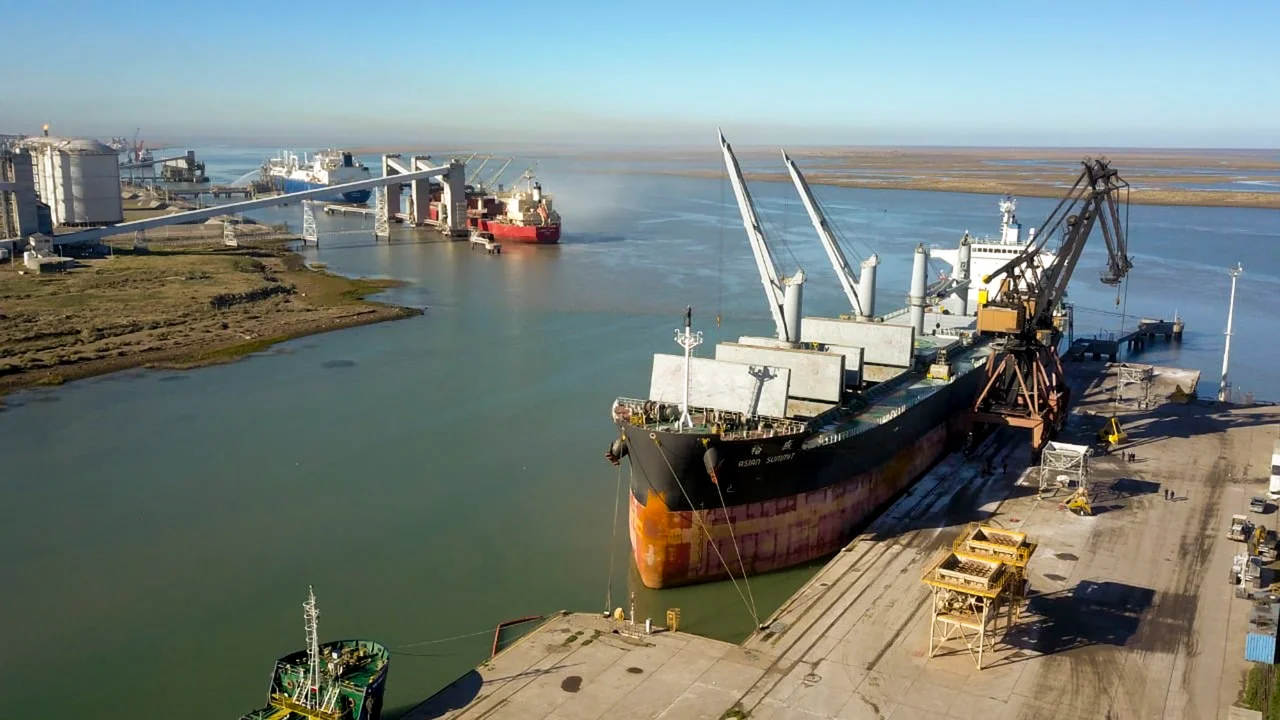 La UIA expresó sus dudas sobre la licitación de la Hidrovía y pidió inversiones en infraestructura