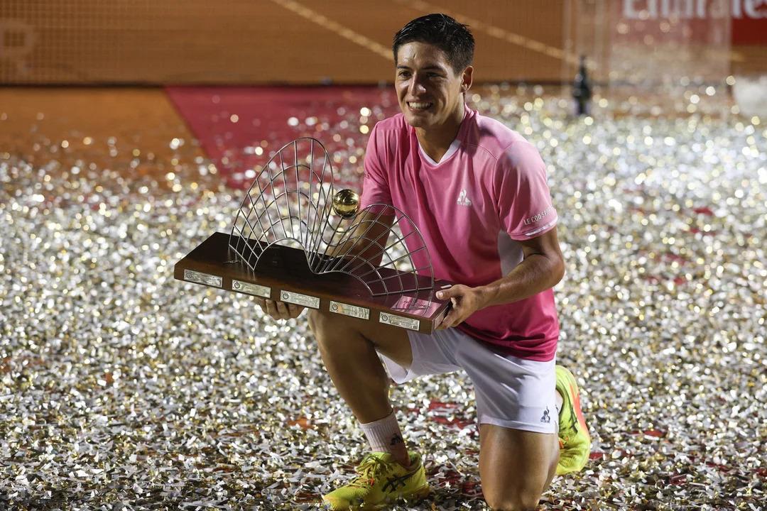 Sebastián Báez y Francisco Comesaña definirán un lugar en los cuartos de final del Chile Open
