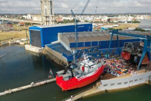 En medio de la crisis por las retenciones a la pesca, el Astillero Contessi botó un nuevo buque