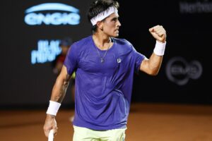 Histórico ! El marplatense Comesaña eliminó a Zverev