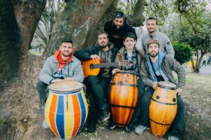 El grupo Juan Miguel y los tambores de La Perla se presenta hoy en la Sala Nachman