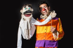 Hoy en el Anfiteatro del Centro Comercial del Puerto se presentará “Michelino y sus títeres”