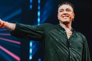 Sebastián Mendoza y una noche de cumbia tropical