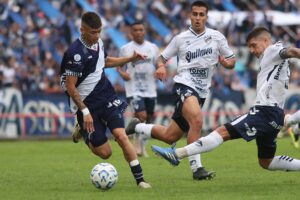 Alvarado mejora pero no gana