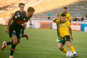 Aldosivi solo juega vs Sarmiento y San Martín San Juan