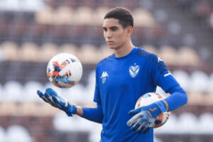 Alvarado juega un partido clave para su futuro inmediato
