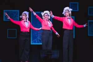 El trío vocal Vox Popurri regresa a la ciudad con “Fanfarria, al latido de un compás”