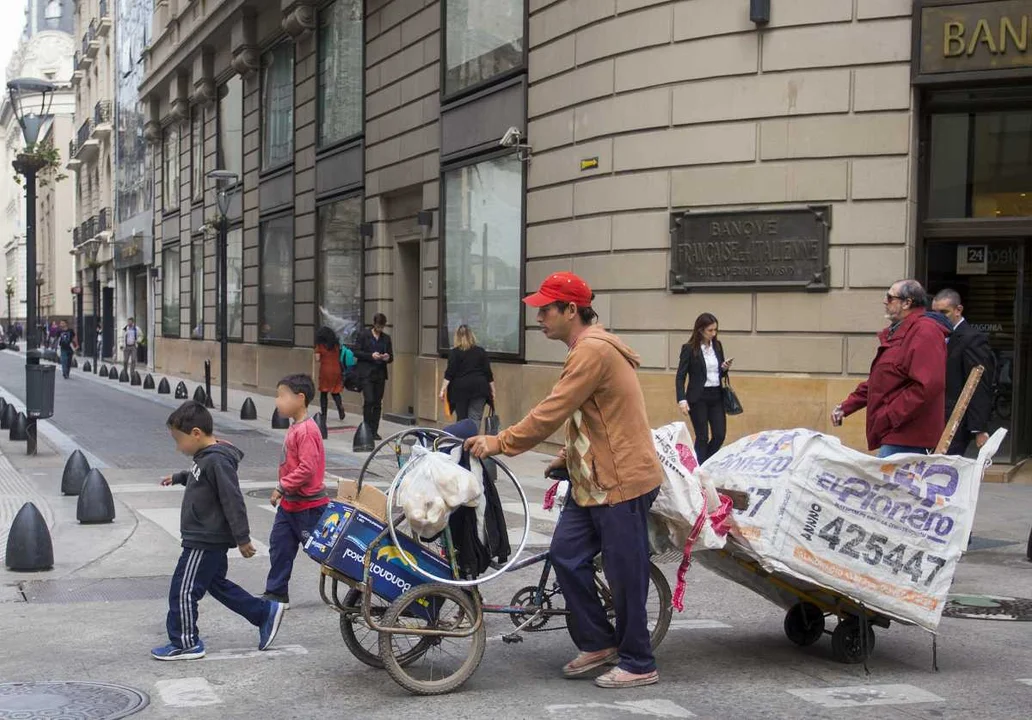 El 10 por ciento más rico de la población gana 15 veces más que el 10% más pobre