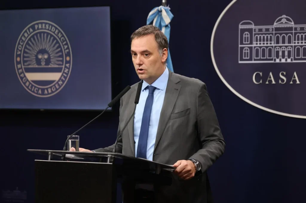 El Gobierno nacional eliminó el asueto por el Día del Empleado Público