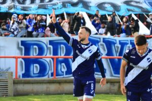 Alvarado resurge dando un gran primer paso