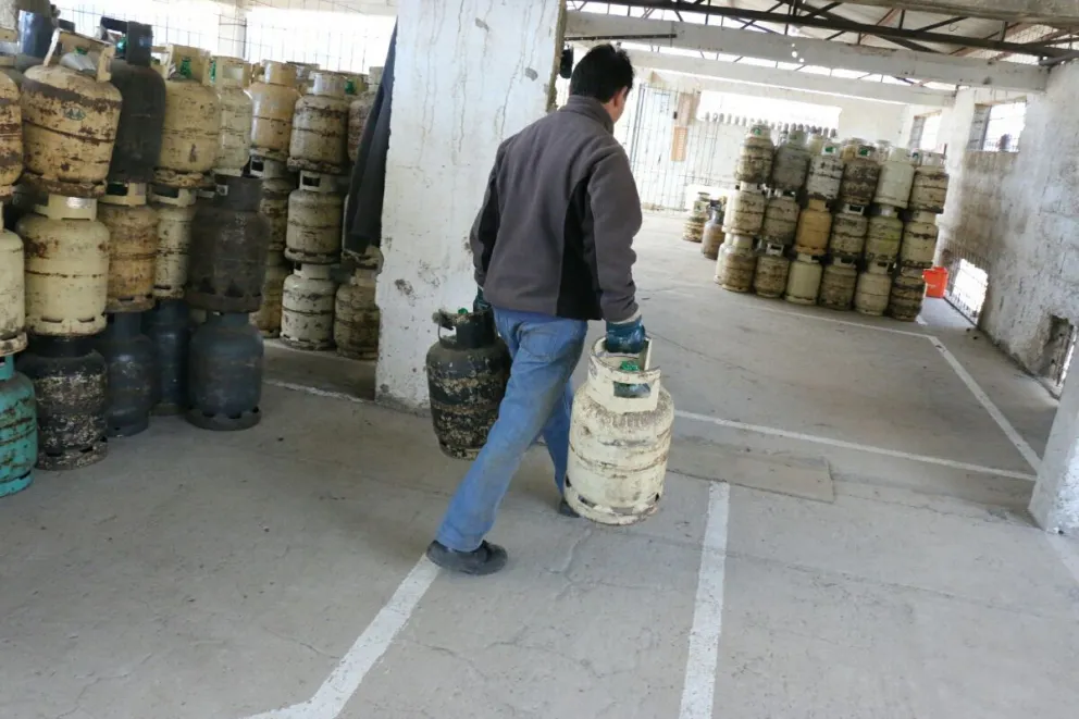 Camuzzi creó más preocupación: «No hay fluido ni presiones necesarias para el abastecimiento»